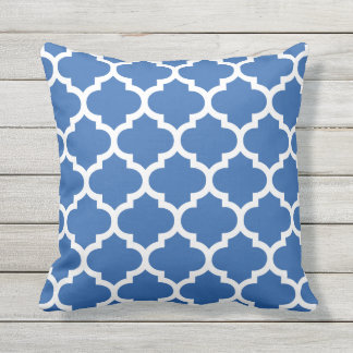 Coussins extérieurs de motif de Quatrefoil de bleu