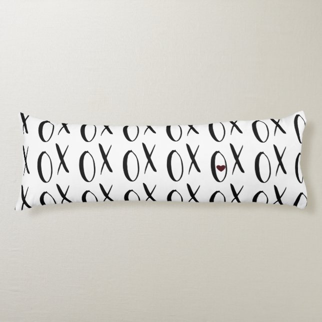 Coussins Longs Coeur XOXO (Devant)