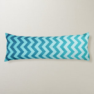 Coussins Longs Denim Chevron par Shirley Taylor
