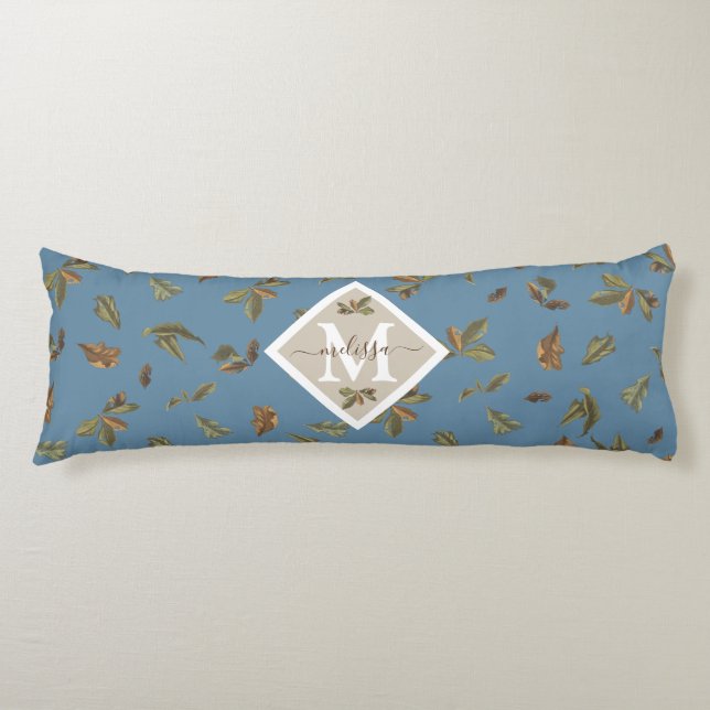 Coussins Longs Dusty Blue Rustic Feuilles Brown Monogramme (Devant)