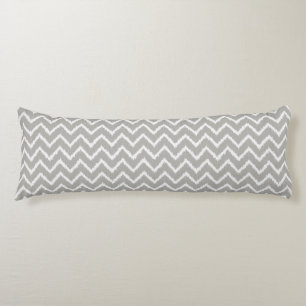 Coussins Longs Ikat Chevrons - gris argent et blanc