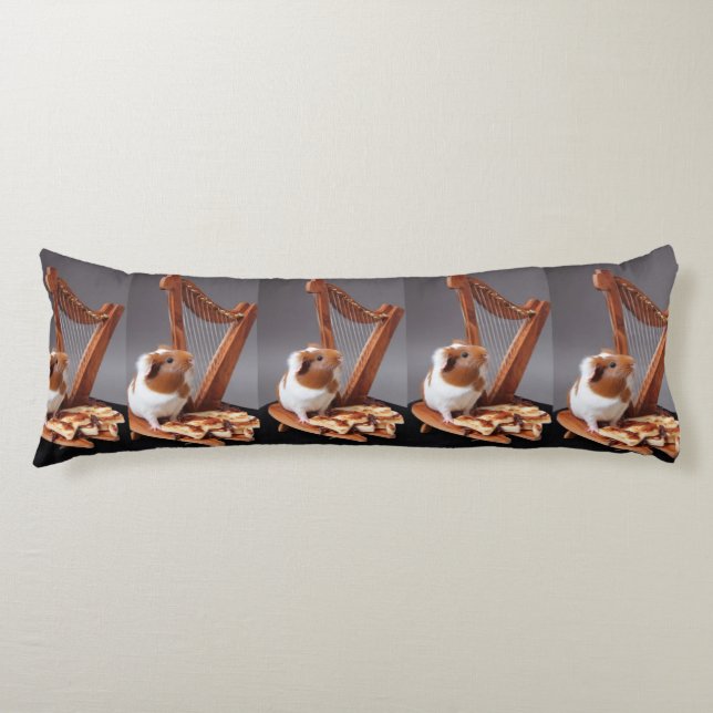 Coussins Longs Little Harpist Guinea Pig – Whimsical Elegant Body (Devant)