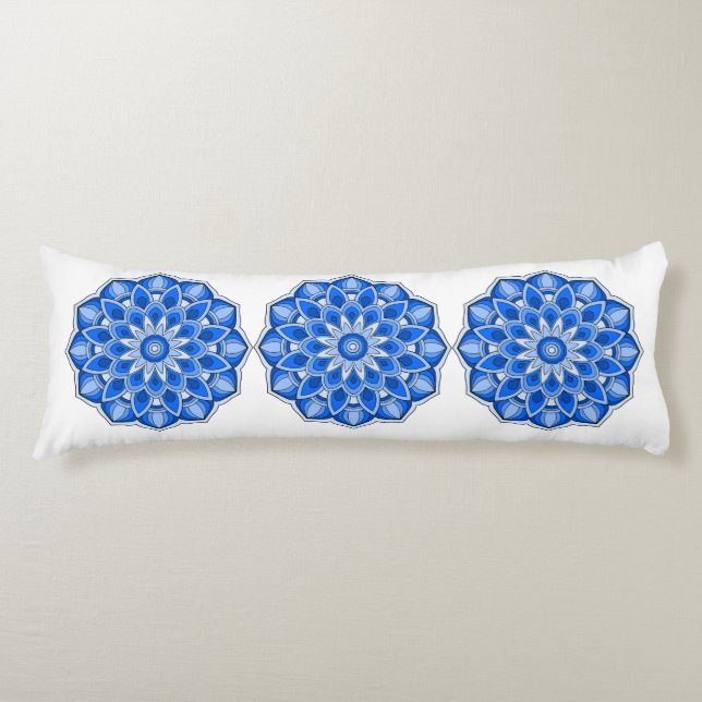 Coussins Longs Mandala en bleu (Devant)