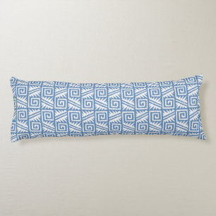 Coussins Longs Motif aztèque d'Ikat - bleu et blanc de ciel