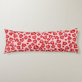 Coussins Longs Motif léopard des coeurs en rouge sur blush