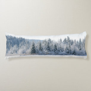 Coussins Longs Snowy Pine Trees Dream 1