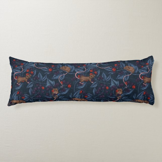 Coussins Longs Souris et mûres sur la marine (Devant)