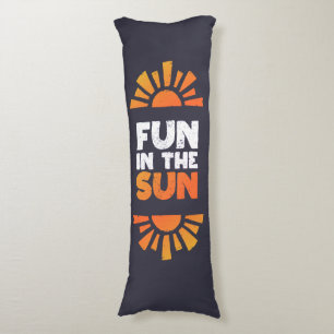 Coussins Longs Un signe qui dit plaisir sur le soleil