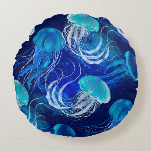 Coussins Ronds Beaucoup de méduses bleues nageant sous l'eau. Sea