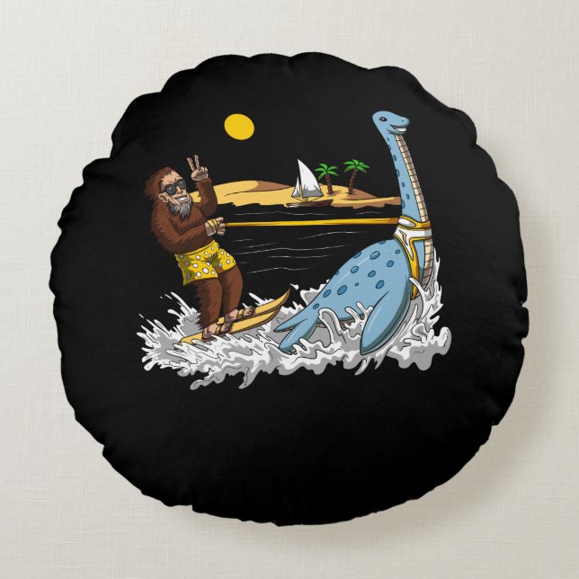 Coussins Ronds Bigfoot Riding Loch Ness Monster Drôle Conspiratio (Devant)