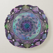 Carreau rond de mandala mystique celtique pourpre