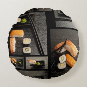Coussins Ronds Collection de sushi sur l'arrière - plan noir