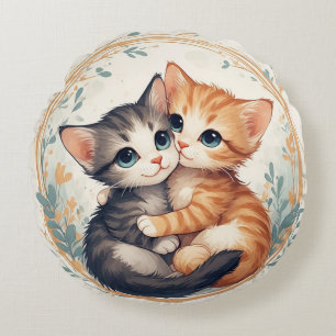 Coussins Ronds De mignons chatons s'étreignant