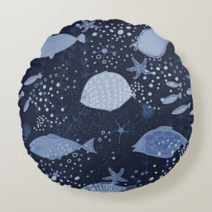 Coussins Ronds Des poissons endormis monochromes, motif foncé.