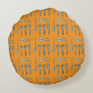 Coussins Ronds Illustration de couverts sur un rideau de douche.