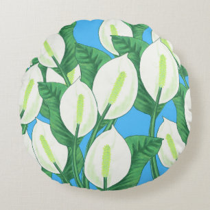 Coussins Ronds Lys blancs sur arrière - plan bleu pâle