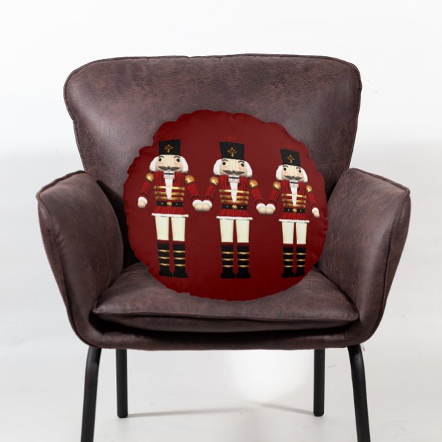 Coussins Ronds Noisette rouge et rennes Noël (Créateur téléchargé)