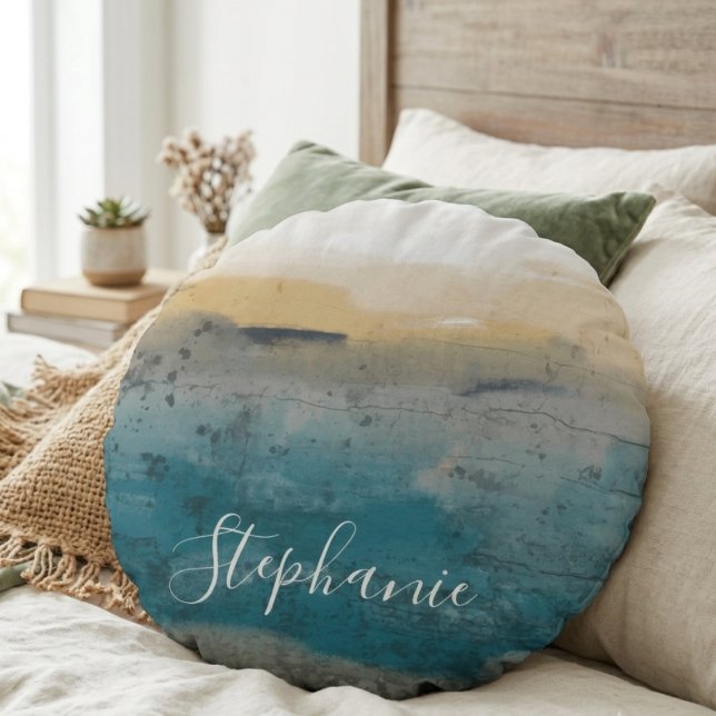 Coussins Ronds Nom de script aquarelle côtière (This coastal round pillow is a sweet gift for a friend’s birthday bedroom refresh.)
