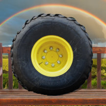 pneu de roue de tracteur jaune