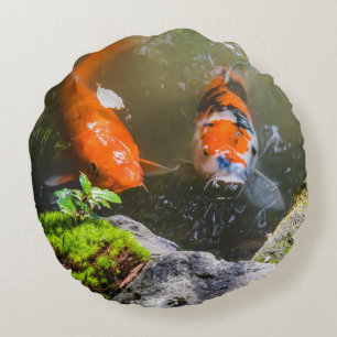 Coussins Ronds Poisson Koi dans un étang