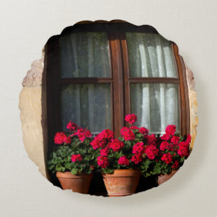 Coussins Ronds Pots de fleurs de fenêtre dans un village