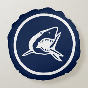 Coussins Ronds Presque bleu marine avec grand requin blanc nautiq
