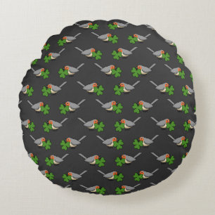 Coussins Ronds Robin mignon avec Shamrock en caricature