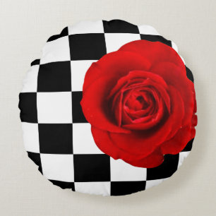 Coussins Ronds Rose rouge sur damier noir et blanc