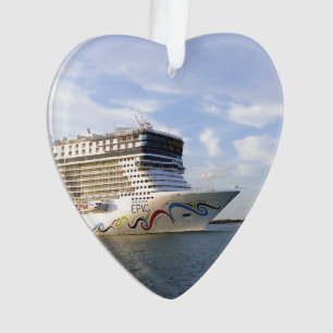 Coutume décorée d'arc de bateau de croisière da