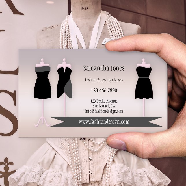 Couture de mode ou Carte de visite Seamstress (Modern business card featuring examples of dresses on a chic pink grey background)