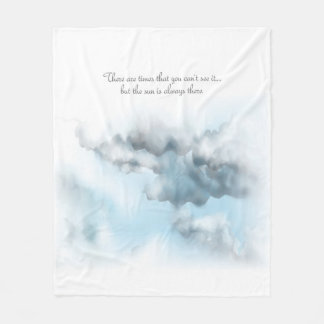 Couverture en polaire nuageuse
