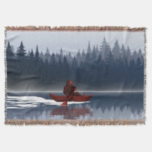 Forêt de pins sauvage du lac Bigfoot Canoë