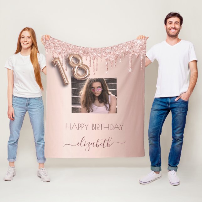 Couverture Polaire 18e anniversaire photo rose or parties scintillant (En situation)