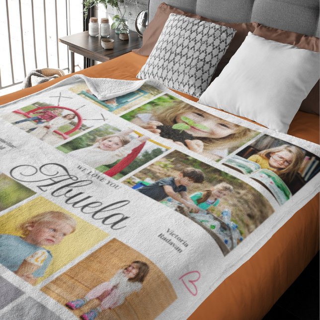 Couverture Polaire Abuela We Love You Personalized Hearts (Abuela large personalized fleece blankets add your photos and text.)