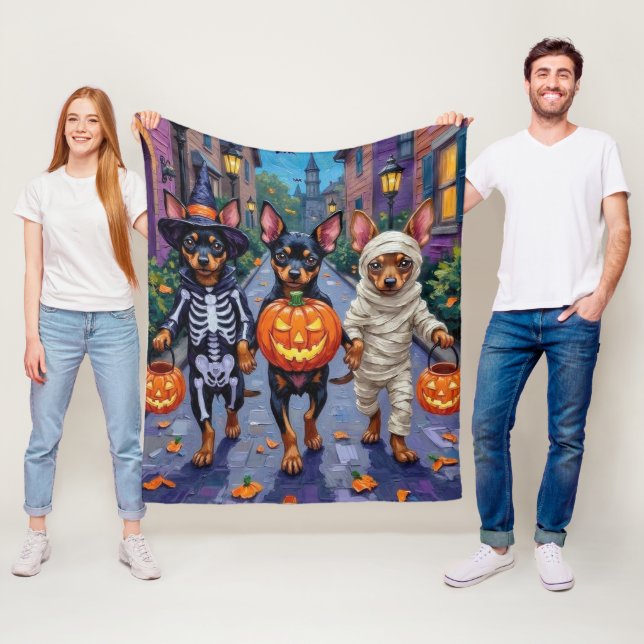 Couverture Polaire Affenpinscher Chiens Trick-or-Treating en Hallowee (En situation)