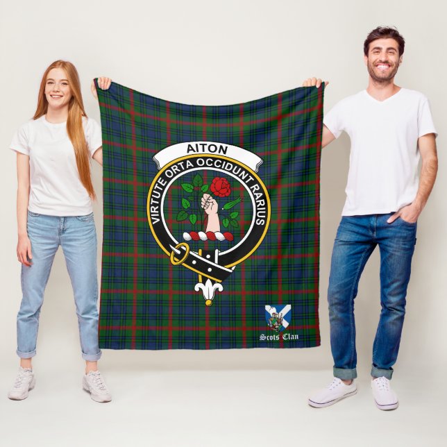 Couverture Polaire Aiton Clan Badge Tartan Plaid (En situation)