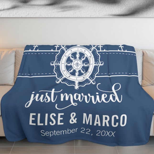 Couverture Polaire Ancre et roue de navire juste marié (Anchor and Ship Wheel Just Married Fleece Blanket)