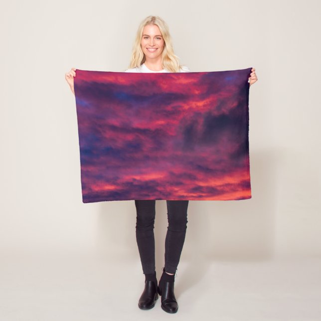 Couverture Polaire août rouge (En situation)