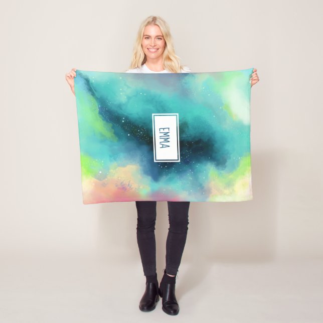 Couverture Polaire Aquarelle moderne Green & Red Space Nebula (En situation)