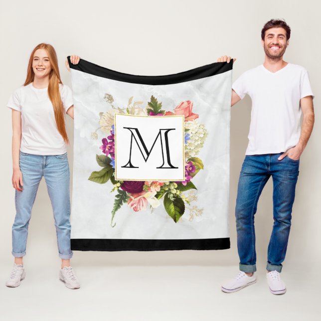 Couverture Polaire Aquarelle rose moderne Bouquet floral Monogramme (En situation)