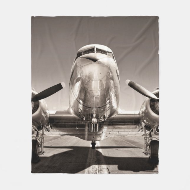 Couverture Polaire Avion vintage sur piste (Devant)