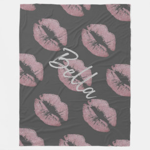 Couverture Polaire Baiser à lèvres imprimer tache rose lèvre gris mig