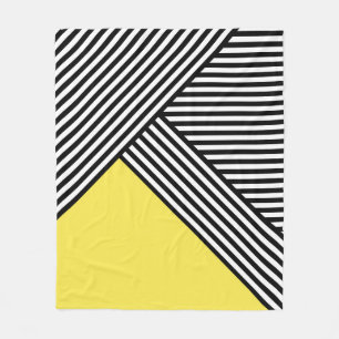 Couverture Polaire Bandes noires et blanches avec triangle jaune