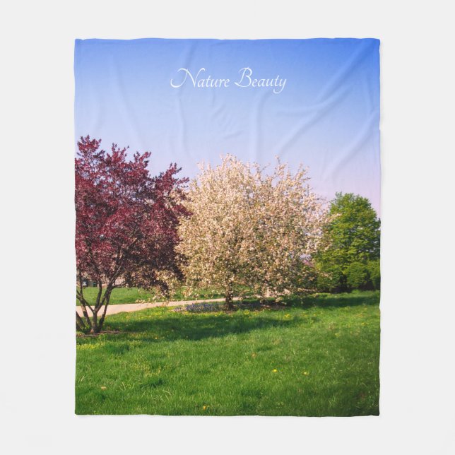Couverture Polaire Beaux arbres sur le paysage naturel (Devant)