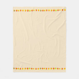 Couverture Polaire Belles feuilles d'automne sur fond beige clair