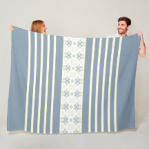 Blancs Avec Flore Bleue Accentué