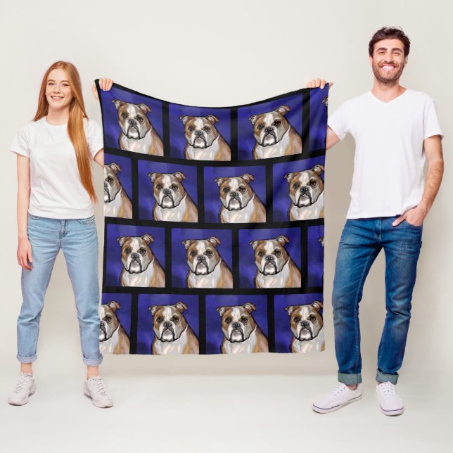 Couverture Polaire Bouledogue (En situation)