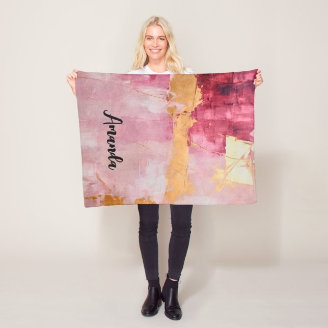 Couverture Polaire Brush artistique touche or et rose (En situation)