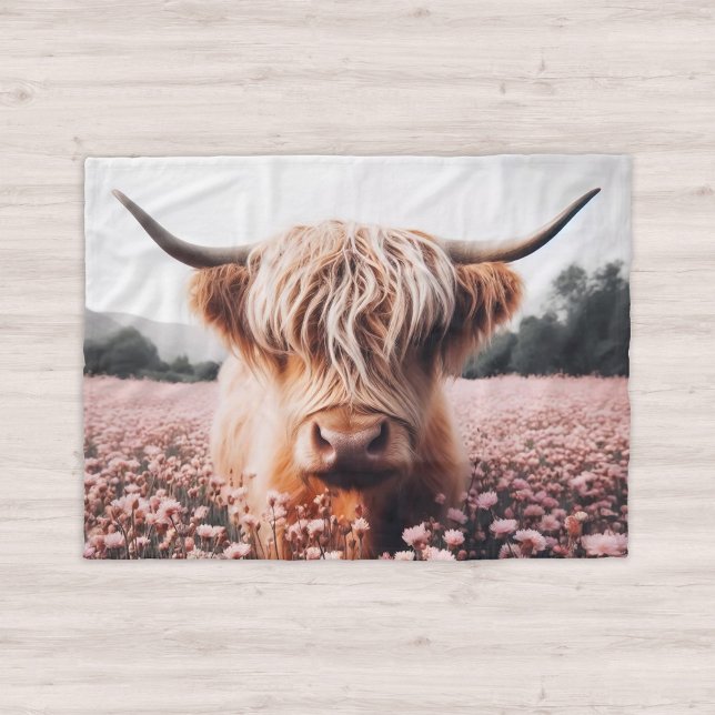 Couverture Polaire Champ de Fleur sauvage écossais Highland Cow (Créateur téléchargé)