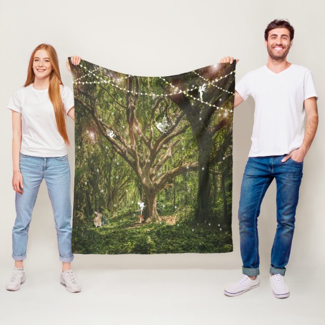 Couverture Polaire Champignons lapins des fées forestières enchantées (En situation)